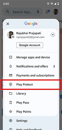 Uninstall any WhatsApp mod